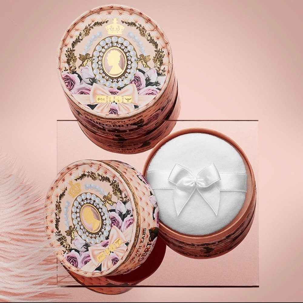 Pat McGrath Bridgerton Skintillating Diamond Body Dust in Golden Majesty